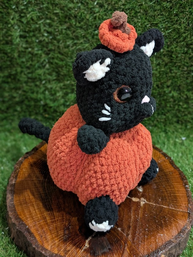 Crochet Pumpkin Cat